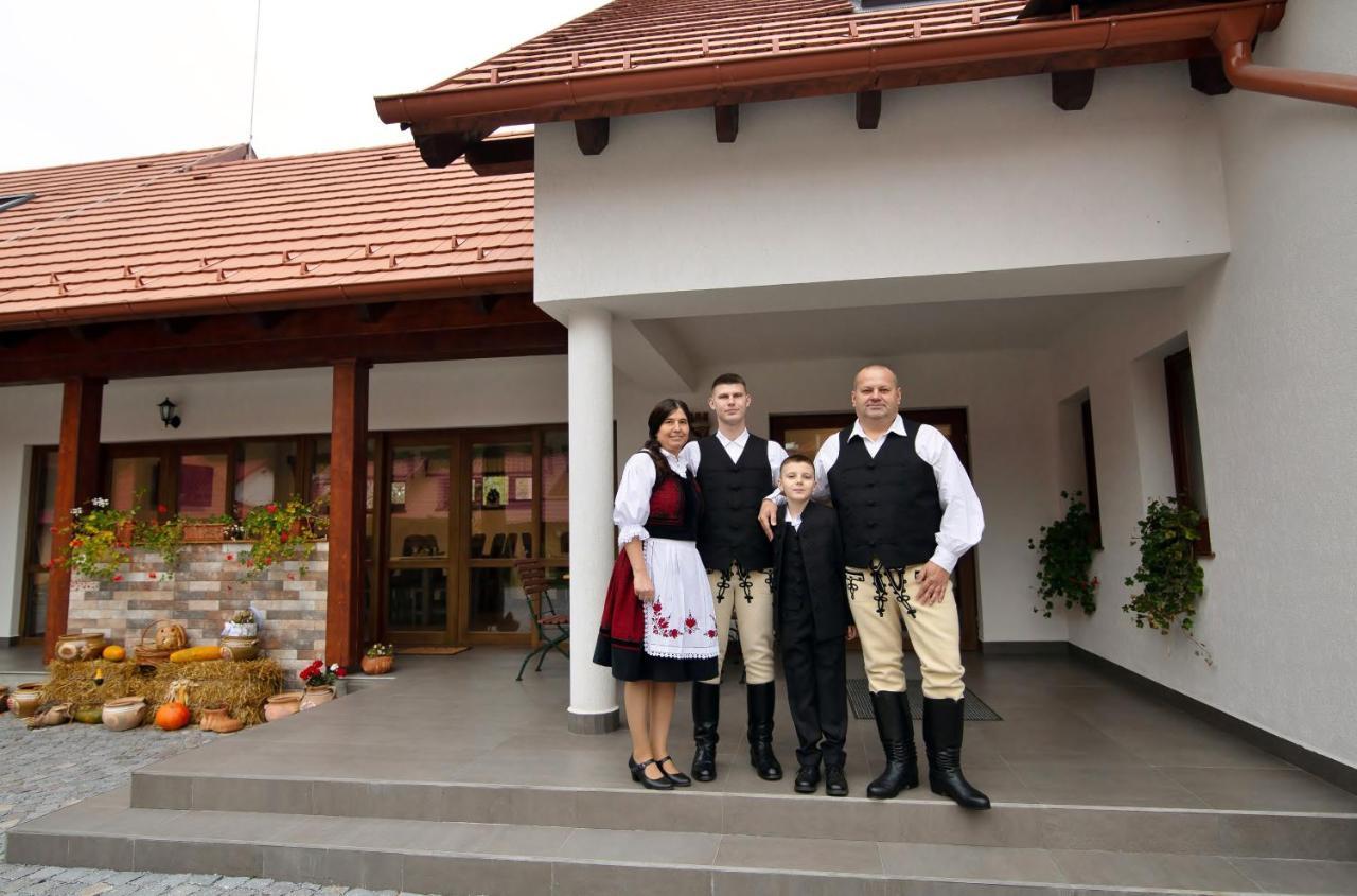 Patakmenti Panzió Spa Corund  Exterior foto