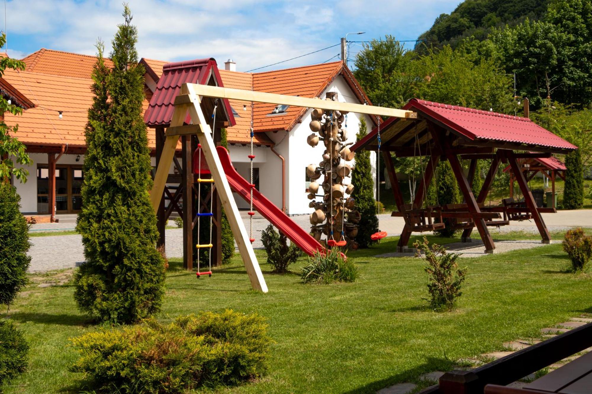 Patakmenti Panzió Spa Corund  Exterior foto